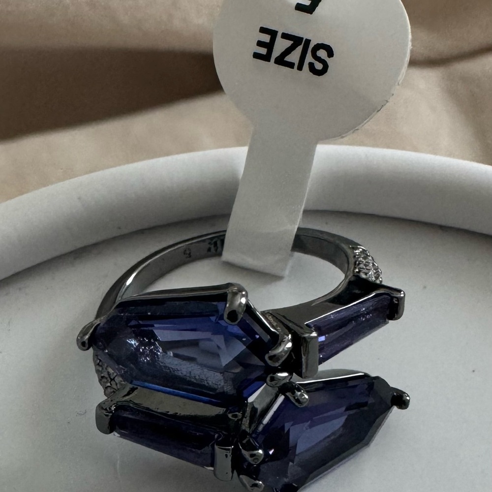 Bomb Party Siren Collection 2025 Ring Size 5 Twin Fin Depths